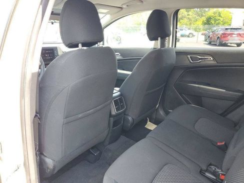 Used 2023 Kia Sportage LX AWD/4WD image 27