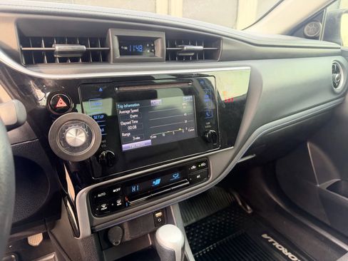 Used 2019 Toyota Corolla SE image 15