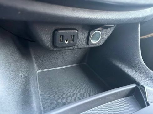 Used 2020 Chevrolet Traverse LS FWD image 16