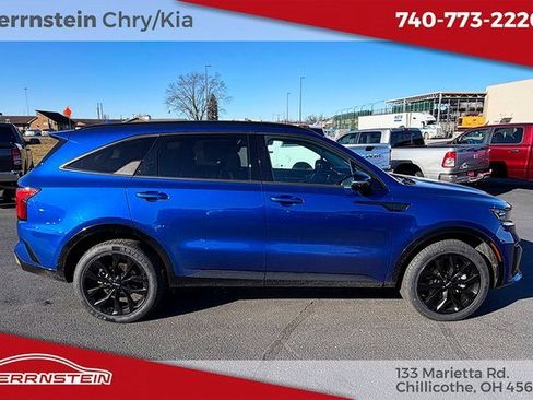 Used 2023 Kia Sorento SX image 29