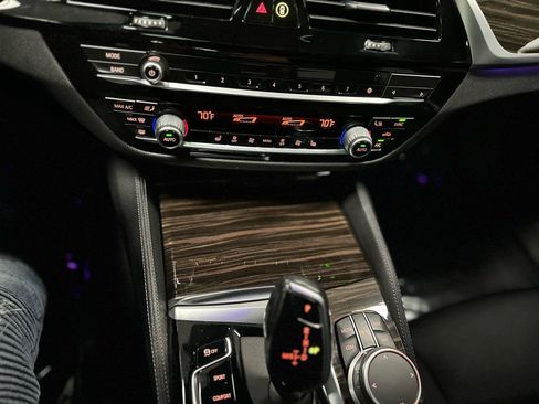 Used 2022 BMW 540i xDrive w/ M Sport Package AWD/4WD image 27