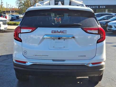 Used 2022 GMC Terrain SLT w/ Infotainment Package II image 5