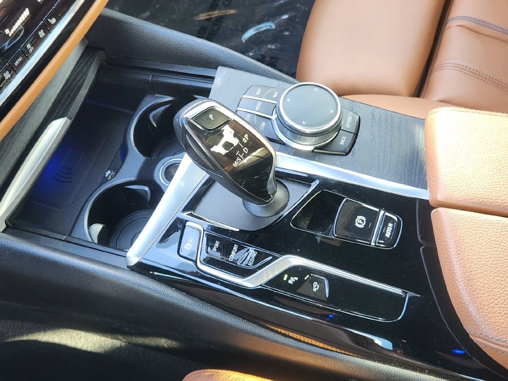 Used 2021 BMW 540i w/ Convenience Package RWD image 20