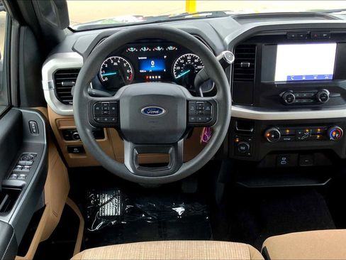 Used 2021 Ford F150 XLT image 5