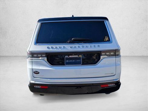 Used 2023 Jeep Grand Wagoneer L Series II w/ Rear Seat Video Group 1 image 8