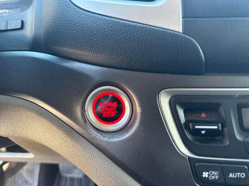 Used 2018 Honda Ridgeline RTL image 21