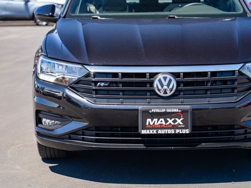 Used 2019 Volkswagen Jetta R-Line FWD image 5