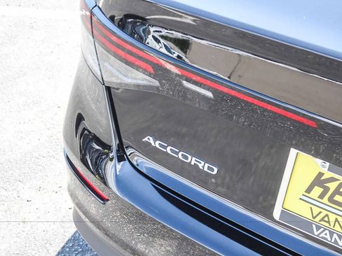 Used 2023 Honda Accord LX image 9