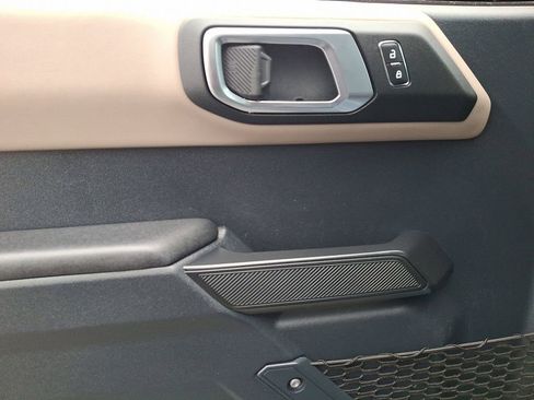 Certified 2024 Ford Bronco Wildtrak image 12