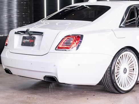 Used 2021 Rolls-Royce Ghost AWD/4WD image 30