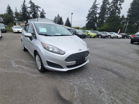 Used 2016 Ford Fiesta S image 2
