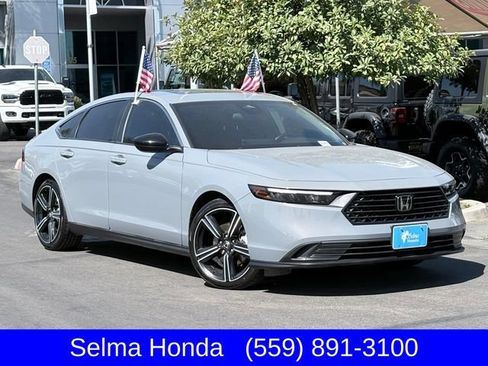 Used 2024 Honda Accord Sport image 2