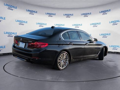 Used 2017 BMW 530i xDrive image 4