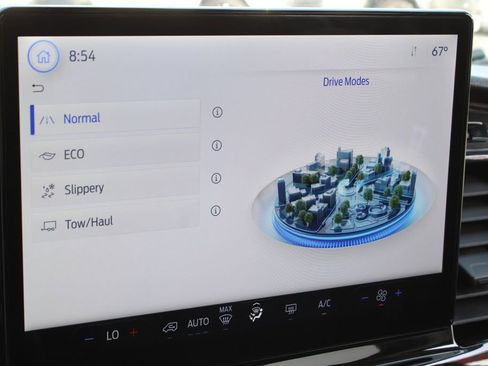 Used 2023 Ford Transit 350 XLT image 35