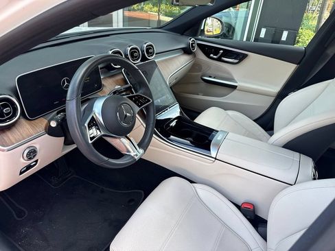 Used 2024 Mercedes-Benz C 300 Sedan image 5