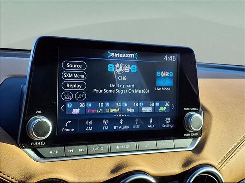 Used 2024 Nissan Sentra SV w/ SV Premium Package image 10