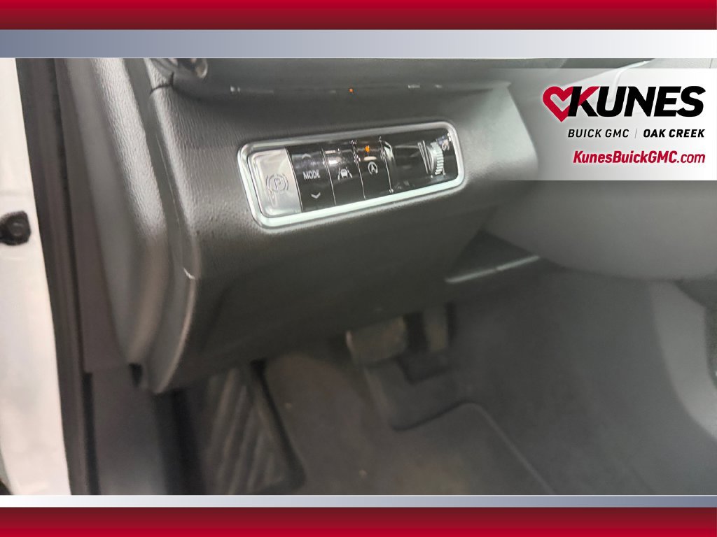 Used 2024 Buick Envision Preferred AWD/4WD image 19