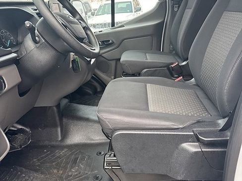 Used 2024 Ford Transit 250 Low Roof w/ Exterior Upgrade Package image 26