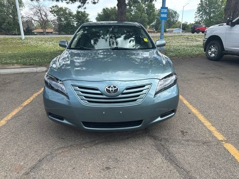 Used 2009 Toyota Camry LE FWD image 3