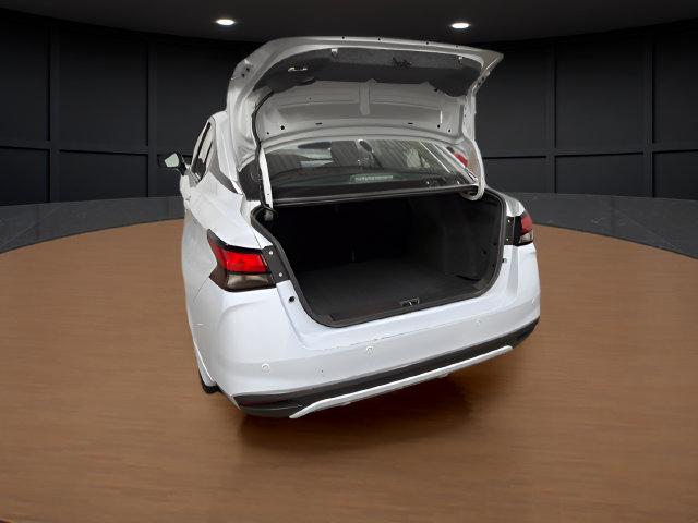 Used 2024 Nissan Versa SV w/ Electronics Package FWD image 7
