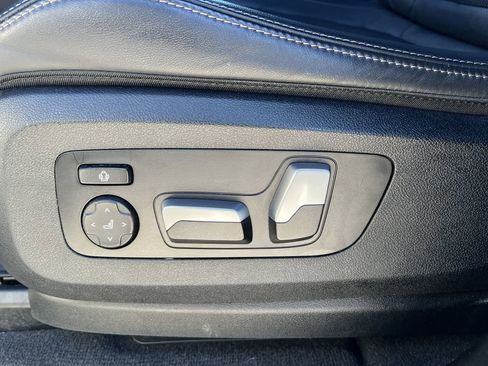 Used 2023 BMW X5 xDrive40i w/ Premium Package image 27