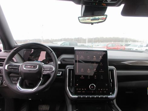 New 2026 GMC Yukon XL Elevation w/ Elevation Premium Package image 17