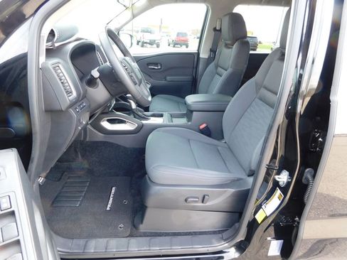 Used 2024 Nissan Frontier SV w/ Hardbody Edition image 15