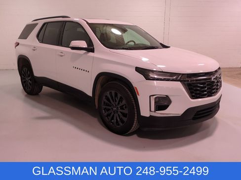 Used 2023 Chevrolet Traverse RS w/ LPO, Floor Liner Package AWD/4WD image 1