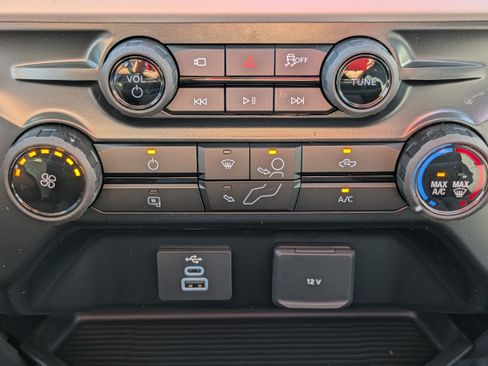 Used 2025 Ford F350 XL w/ 360-Degree Camera Package RWD image 19