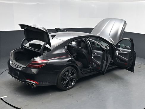 Used 2023 Genesis G70 2.0T w/ Sport Prestige Package image 18