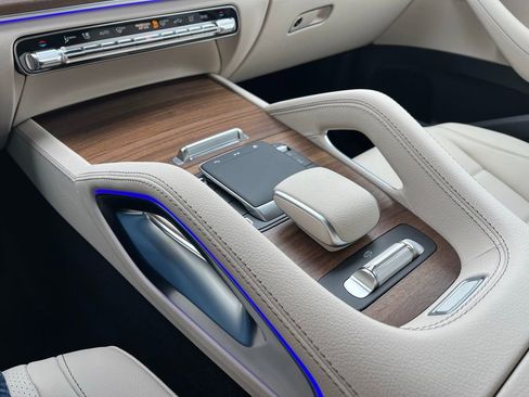 Certified 2025 Mercedes-Benz GLS 450 GLS 450 image 42