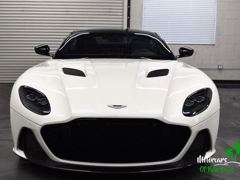 Used 2019 Aston Martin DBS Superleggera image 2