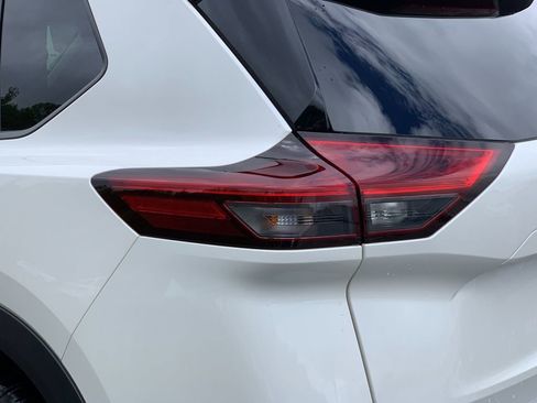 Used 2023 Nissan Rogue SL w/ SL Premium Package AWD/4WD image 36