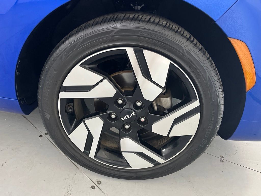Used 2023 Kia Soul GT-Line w/ GT-Line Technology Package FWD image 18