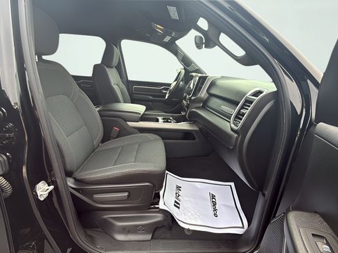 Used 2019 RAM 1500 Big Horn AWD/4WD image 35