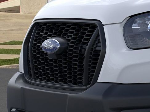 New 2025 Ford Transit 250 148 Medium Roof image 17