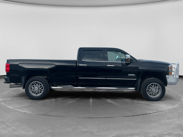 Used 2016 Chevrolet Silverado 2500 High Country w/ Duramax Plus Package AWD/4WD image 2