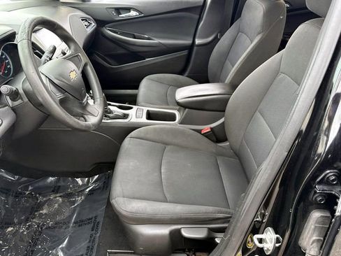 Used 2018 Chevrolet Cruze LS FWD image 14