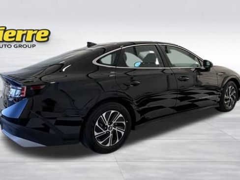 Used 2026 Hyundai Sonata Blue FWD image 5