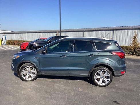 Used 2019 Ford Escape Titanium image 6