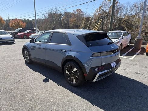 New 2026 Hyundai Ioniq 5 SEL image 5