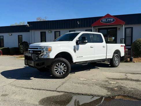 Used 2022 Ford F250 Lariat AWD/4WD image 3
