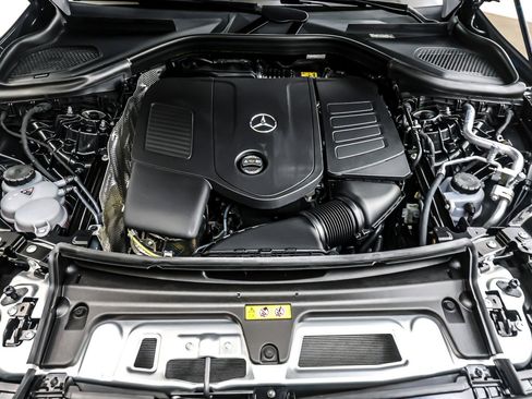 New 2026 Mercedes-Benz GLC 300 image 11