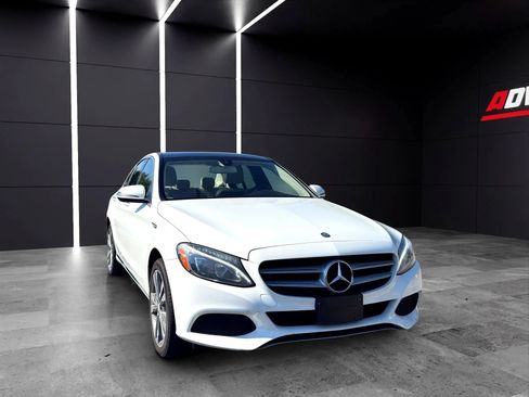 Used 2017 Mercedes-Benz C 300 4MATIC Sedan image 2