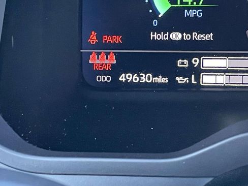 Used 2023 Toyota Tundra Platinum image 37