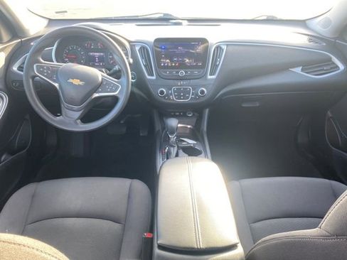 Used 2024 Chevrolet Malibu LT image 5