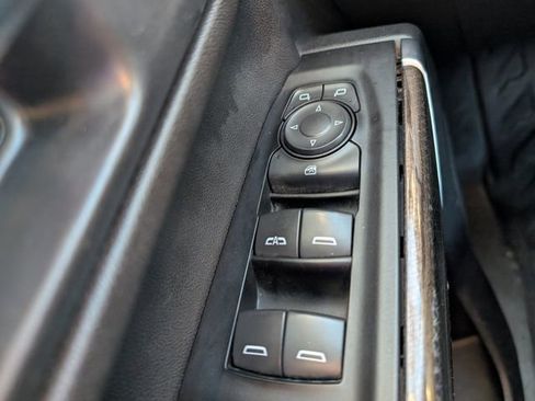 Used 2022 Chevrolet Silverado 2500 LT w/ Convenience Package image 21