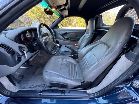 Used 1999 Porsche Boxster HEATED SEATS / MANUAL TRANSMIS image 23