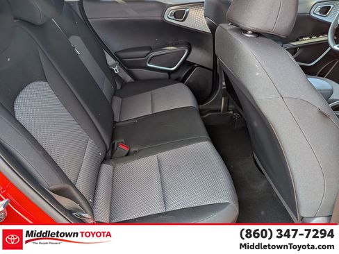 Used 2023 Kia Soul LX FWD image 30