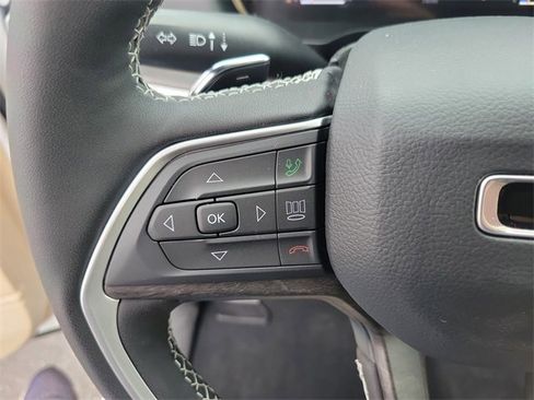 New 2025 Jeep Grand Cherokee Limited image 23